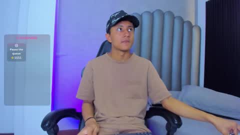 _leohot_ online show from 23, 12, 2025