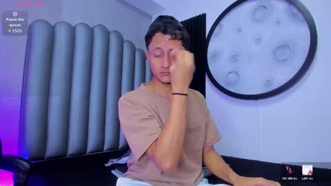 _leohot_ online show from 10, 1, 2026