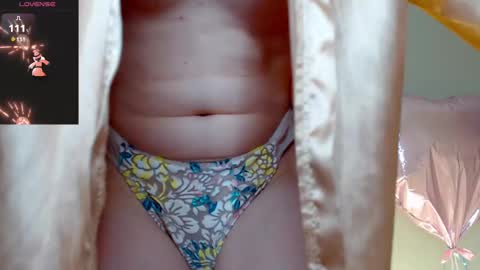 Snapshot of _little_misss chatting on 28, 1, 2025 Mila online show from 28, 1, 2025