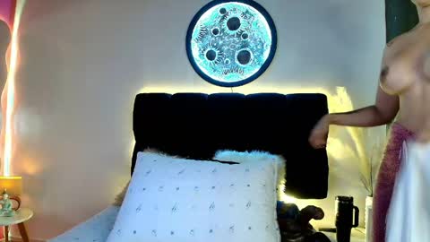 Lorrayne online show from 18, 4, 2026