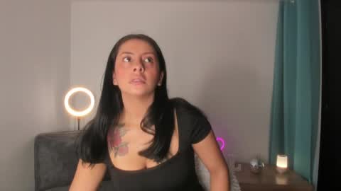   online show from 12, 4, 2026