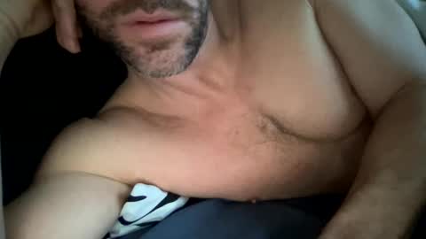 Snapshot of _lululeo_ chatting on 2, 2, 2025 _lululeo_ online show from 2, 2, 2025