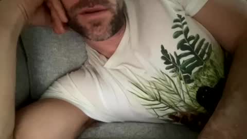 Snapshot of _lululeo_ chatting on 8, 2, 2025 _lululeo_ online show from 8, 2, 2025