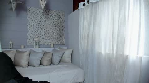 Snapshot of _luna_dupont_ chatting on 3, 2, 2025  Luna  online show from 3, 2, 2025