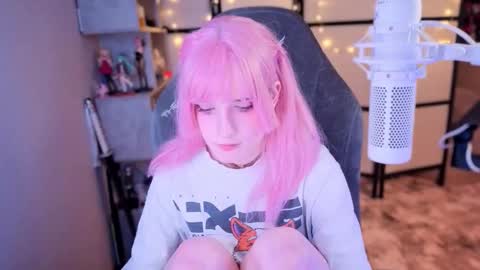 Mariko online show from 16, 11, 2025