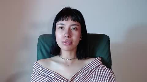 Snapshot of _mavis2 chatting on 10, 10, 2025 Mavis online show from 10, 10, 2025