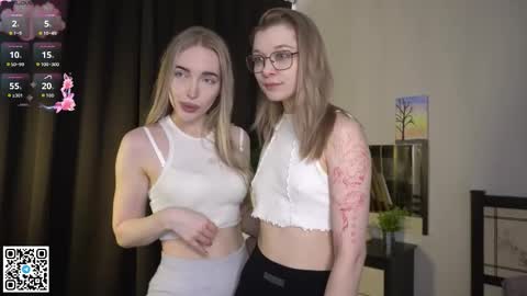 Elva and Kate  online show from 11, 10, 2025