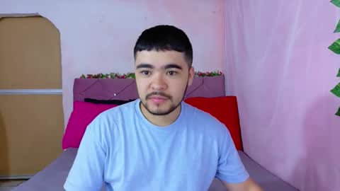 Snapshot of _mia_and_mike_ chatting on 9, 9, 2025  Mia y Mike  online show from 9, 9, 2025