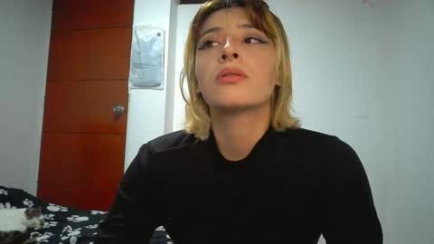 Mia-foster online show from 4, 5, 2026