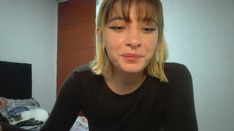 Mia-foster online show from 11, 5, 2026