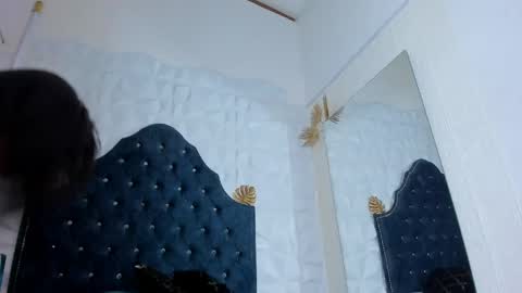 _mia_milf_ online show from 19, 4, 2026