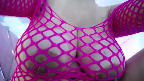  Mia  online show from 14, 3, 2026