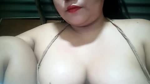 _milkytitsmomxx_ online show from 9, 5, 2026