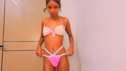 Snapshot of _mimimars chatting on 12, 4, 2026 Mimi online show from 12, 4, 2026