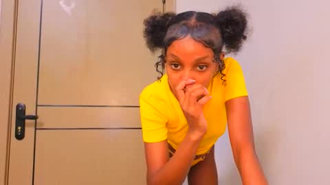 Snapshot of _mimimars chatting on 14, 4, 2026 Mimi online show from 14, 4, 2026