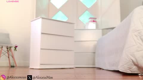 _miss_alexxxa online show from 15, 6, 2026