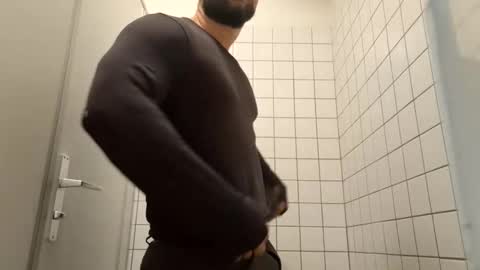 BENJI online show from 15, 10, 2025