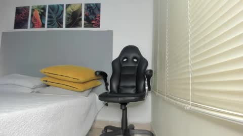 Snapshot of _molly_rosse_ chatting on 9, 2, 2026 _molly_rosse_ online show from 9, 2, 2026