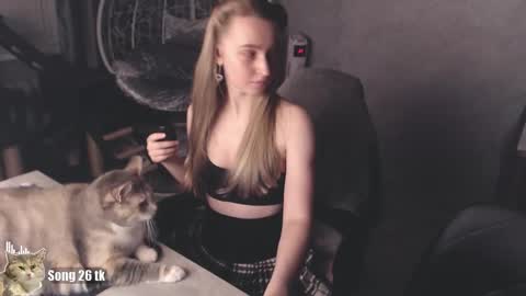 Snapshot of _mother_of_cats chatting on 15, 10, 2025 Debby online show from 15, 10, 2025