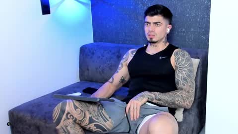 _mrcock_ online show from 6, 4, 2026