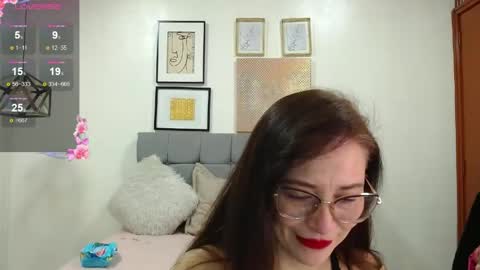 _naomi_s online show from 19, 5, 2026