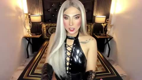 _natashacooper_ online show from 6, 7, 2026