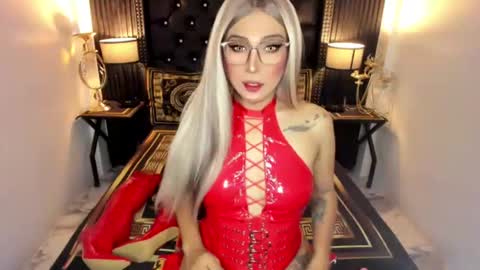 _natashacooper_ online show from 10, 7, 2026