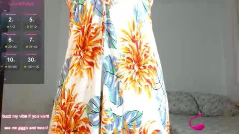 _nayade_ online show from 9, 11, 2025