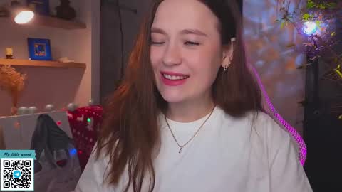 Mia with a big heart  online show from 14, 12, 2025