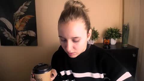 Nica online show from 30, 10, 2025