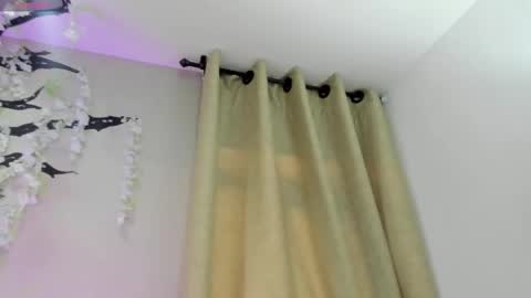   online show from 28, 9, 2025