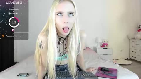 Pinky online show from 15, 9, 2025