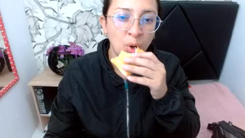 _saraximena_ online show from 16, 7, 2026
