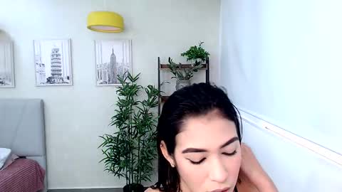 Sassy Girl online show from 17, 2, 2025