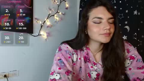 Snapshot of _serendepia_ chatting on 17, 10, 2025 Serendipia online show from 17, 10, 2025