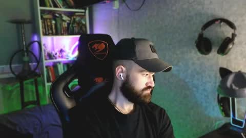 Ask me online show from 15, 4, 2026