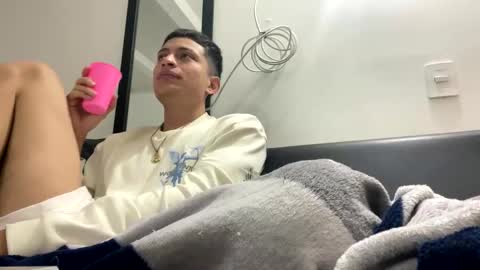 Juan Pablo-independent model online show from 9, 2, 2025