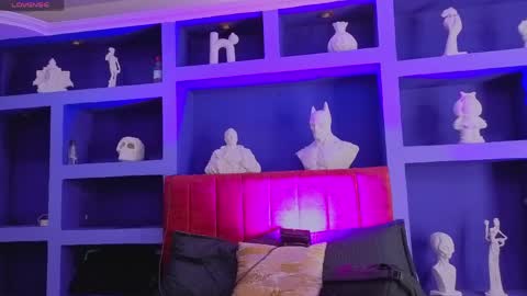 _sharlotte777 online show from 13, 4, 2026