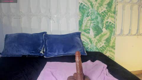 _sharlotte777 online show from 15, 4, 2026