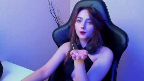 Snapshot of _silverdream chatting on 11, 1, 2025 _silverdream online show from 11, 1, 2025