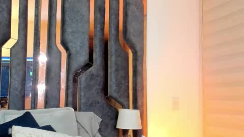 _silvia_vega_ online show from 27, 11, 2025