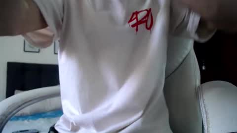 _skyleer_ online show from 18, 9, 2025