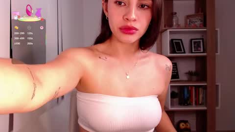 Lauren  online show from 27, 2, 2025