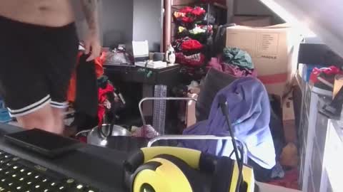 _smiley_bear27 online show from 12, 1, 2026