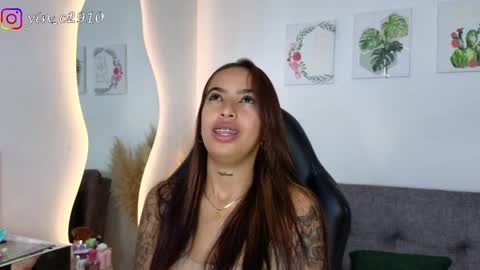 Snapshot of _sophiebrown__ chatting on 11, 1, 2025 Andrea The Next Stream Wednesday online show from 11, 1, 2025