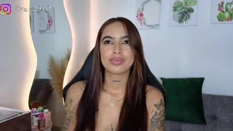 Snapshot of _sophiebrown__ chatting on 11, 1, 2025 Andrea The Next Stream Wednesday online show from 11, 1, 2025