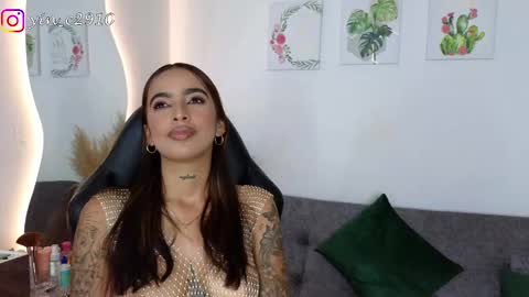 Snapshot of _sophiebrown__ chatting on 12, 1, 2025 Andrea The Next Stream Wednesday online show from 12, 1, 2025