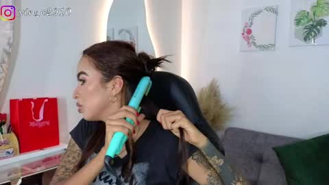 Snapshot of _sophiebrown__ chatting on 13, 1, 2025 Andrea The Next Stream Wednesday online show from 13, 1, 2025