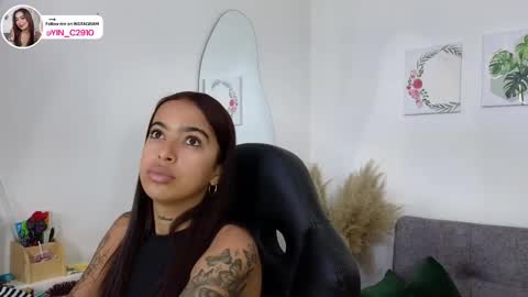 Snapshot of _sophiebrown__ chatting on 22, 1, 2025 Andrea The Next Stream Wednesday online show from 22, 1, 2025