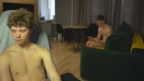 OLIVERpvt is open online show from 30, 10, 2025